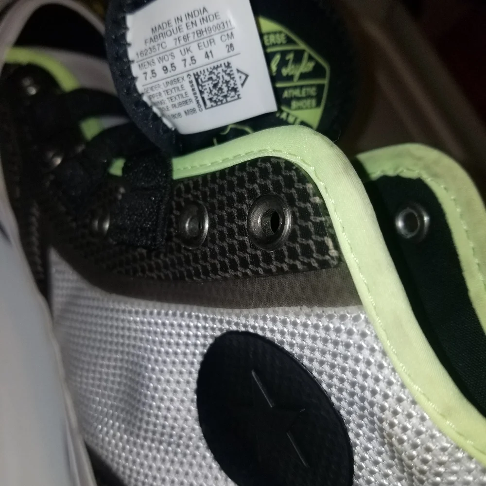 Converse - Picture 3 of 3